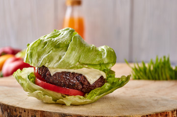 medium roast beef hamburger with salad, without buns