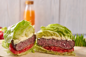 medium roast beef hamburger with salad, without buns