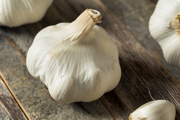Raw Organic Garlic Bulbs