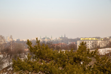 Fototapeta na wymiar Kielce Pałac biskup Krakowskich, widok z kadzielni