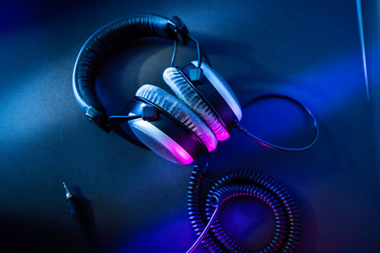 Sennheiser , , , , Vintage Headphone HD phone wallpaper | Pxfuel