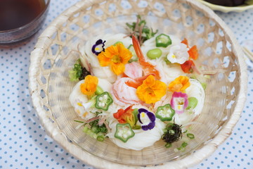 夏の素麺～エディブルフラワー