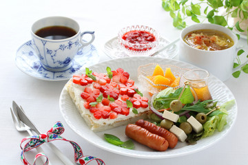 いちごのオープンサンドイッチ　ワンプレート