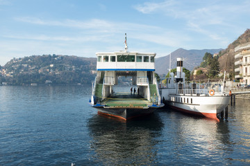 battello sul lago di Como
