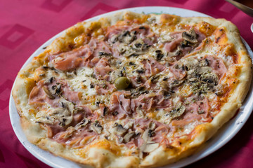 Mushroom and ham pizza Bacon, Baked, Cheese