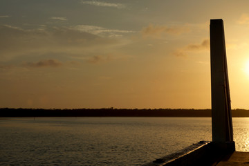 Sonnenuntergang am Meer an der Küste Australiens