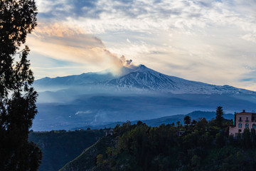 Etna vista da Taormina 