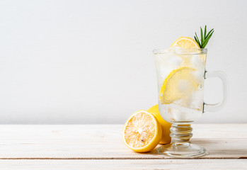 ice lemonade soda