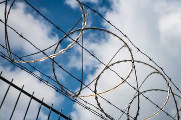 escape from prison - barbed wire