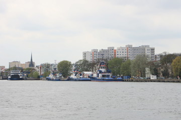 Obraz premium Der Hafen in Swinemünde, Blick auf die Stadt