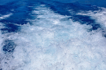 Fototapeta premium 田沢湖と遊覧船