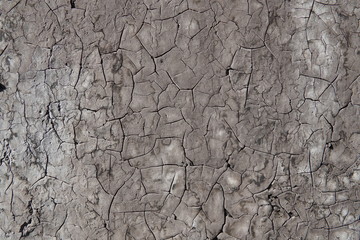 asphalt crack wall