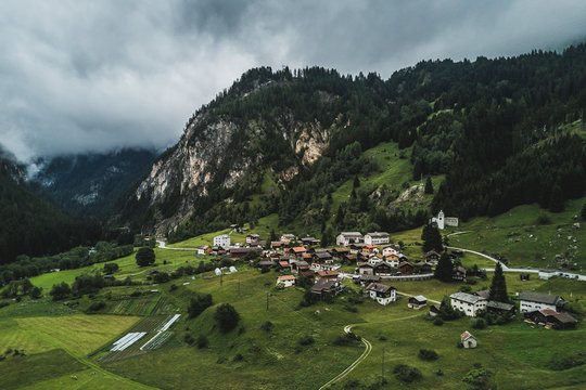 「Ferrera」の画像 324 件の Stock 写真、ベクターおよびビデオ Adobe Stock