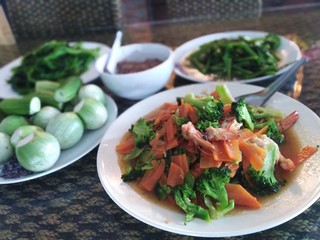ผัดผักรวม