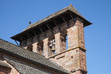 Clocher à peigne de l'église Sainte Perse à Espalion (Aveyron)