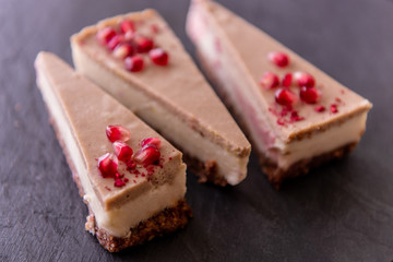salted caramel raw vegan cheesecake with pomegranate 