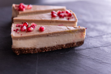 salted caramel raw vegan cheesecake with pomegranate 