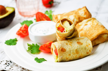 avocado tomato egg roll with cilantro sour dip