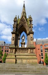 Naklejka premium The Albert Memorial in Albert Square, Manchester was built to commemorate the death of Prince Albert in 1861.