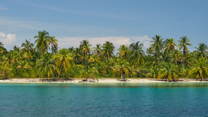 Paradise uninhabited island of archipelago San Blas, Panama