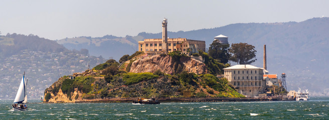 Alcatraz island at San Francisco Bay - obrazy, fototapety, plakaty