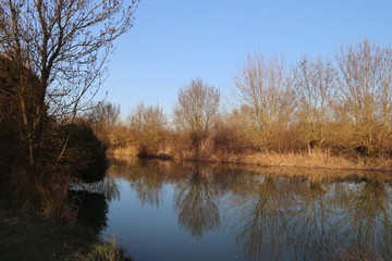 Fototapeta na wymiar Nouvelle-Aquitaine - Canal qui relie Marans à La Rochelle