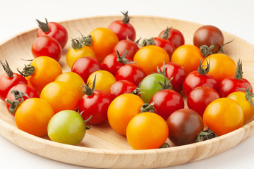 カラフルなミニトマト