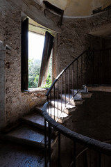 Urban exploration / Abandoned house somewhere in Italy