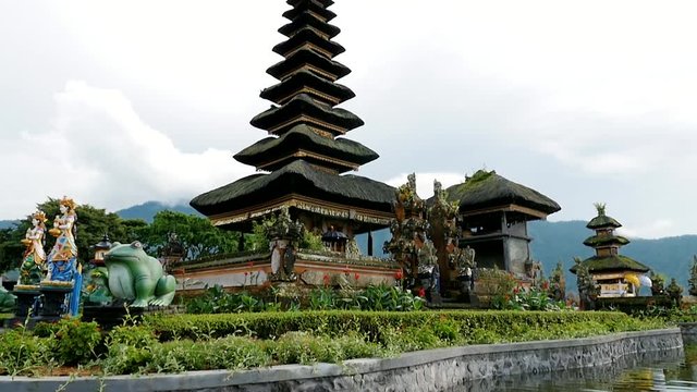 Ulun datu bratan temple