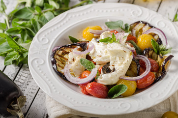 Grilled eggplant with tomatoes
