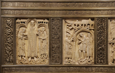 Arqueta de San Millán en el Oratorio del Monasterio de Yuso en San Millán de la Cogolla, La Rioja, España.