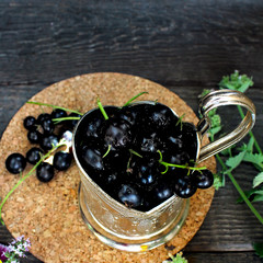 berry currant summer tea flowers