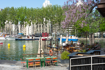 Paris - Kanal St. Martin: Cafe