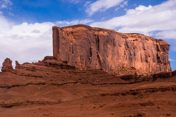 Fototapeta premium large mesa in monument valley Arizona