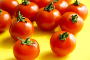 たくさんのミニトマト