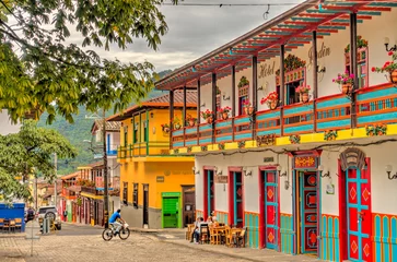 Fototapeten Jardin, picturesque town in Antioquia, Colombia © mehdi33300