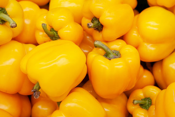 Fresh yellow bell pepper.