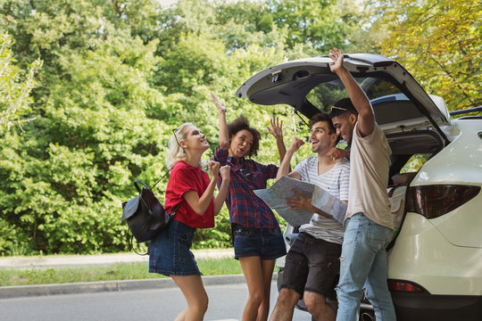 Traveling with friends concept