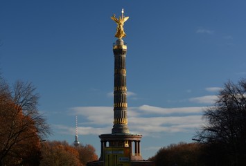 Victory Column, (Siegessäule) in Great Tiergarten at the big star in Berlin Mitte in beautiful...