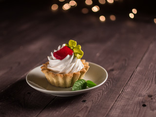 cake basketcake basket with cream and marmalade with cream and marmalade