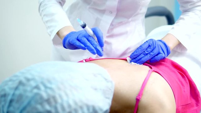 Neurolis Injection Injection In Back Images – Browse 152,356 Stock Photos, Vectors, and ...