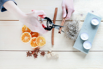 How to make Christmas decoration (gift) in paper box