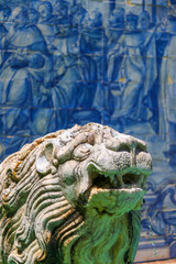 A statue of lion on fountain in Cascais in Portugal