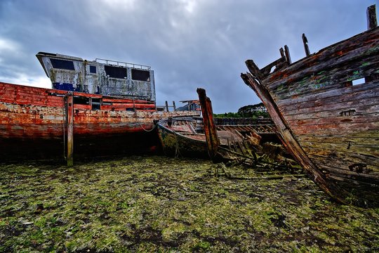 cimeti&egrave;res de bateaux de L'anse de Rostellec