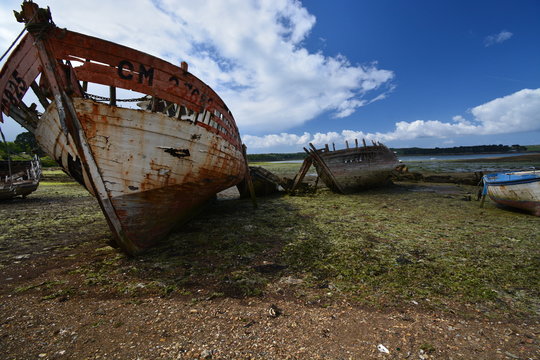 cimeti&egrave;res de bateaux de L'anse de Rostellec