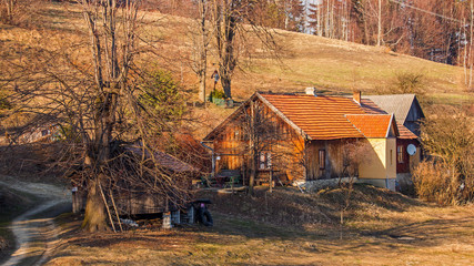 Beskid Wyspowy - Chata w Górach  © BARONPHOTOGRAPHY.EU