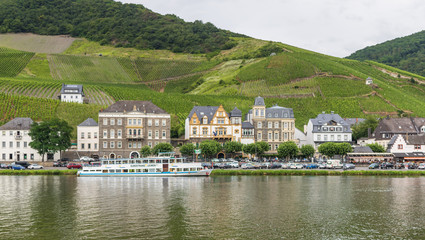Fototapeta na wymiar Moselle Valley, Germany - famous for its white wine production, the Moselle valley offers one of the most astonishing landscapes of Germany, with its villages, vinyards and castles