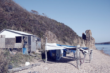 Obraz na płótnie Canvas abandoned sea campsite