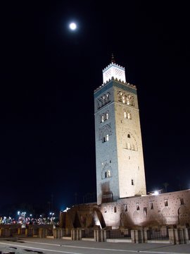 famous morrocan mosque koutoubia in marrakech
