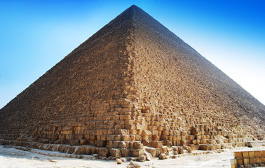 Fototapeta na wymiar The great pyramid of Cheops in Cairo, Egypt